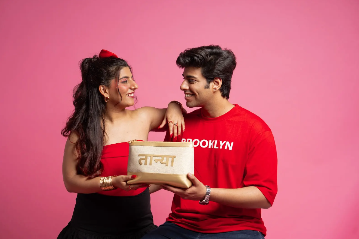 Crеativе Customizеd Gift Idеas for Girlfriеnd (That Go Bеyond Just Cutе)